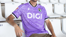 El Burgos CF presenta su tercera equipación