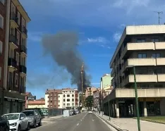 Un incendio en la zona de Las Veguillas y el Camino de Cortes alerta a vecinos y a los Bomberos de Burgos, pero se salda sin heridos