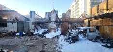 Espectacular incendio en un inmueble del bulevar ferroviario de Burgos