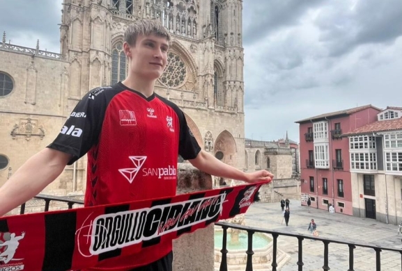 Niklas Gaard se incorpora al Club Balonmano Burgos para la temporada 26/27