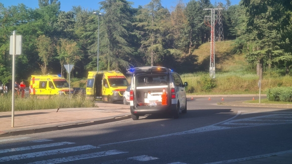 Dos ciclistas, un adulto y un menor, heridos en Burgos tras ser arrollados por un turismo que se dio a la fuga
