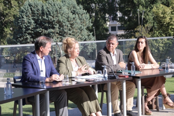 Ayala mantiene su apuesta por la peatonalización de la calle Santander
