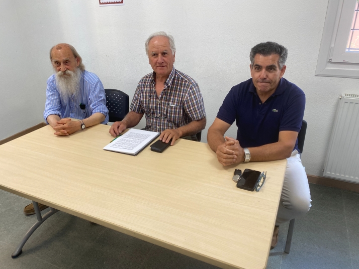 Vecinos de la Barriada de los Ríos llevarán a la Fiscalía por falta de seguridad la nueva ubicación de las Barracas