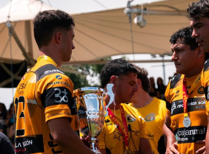 Al Aparejadores Burgos se le vuelve a ir la Liga en el descuento (25-24)