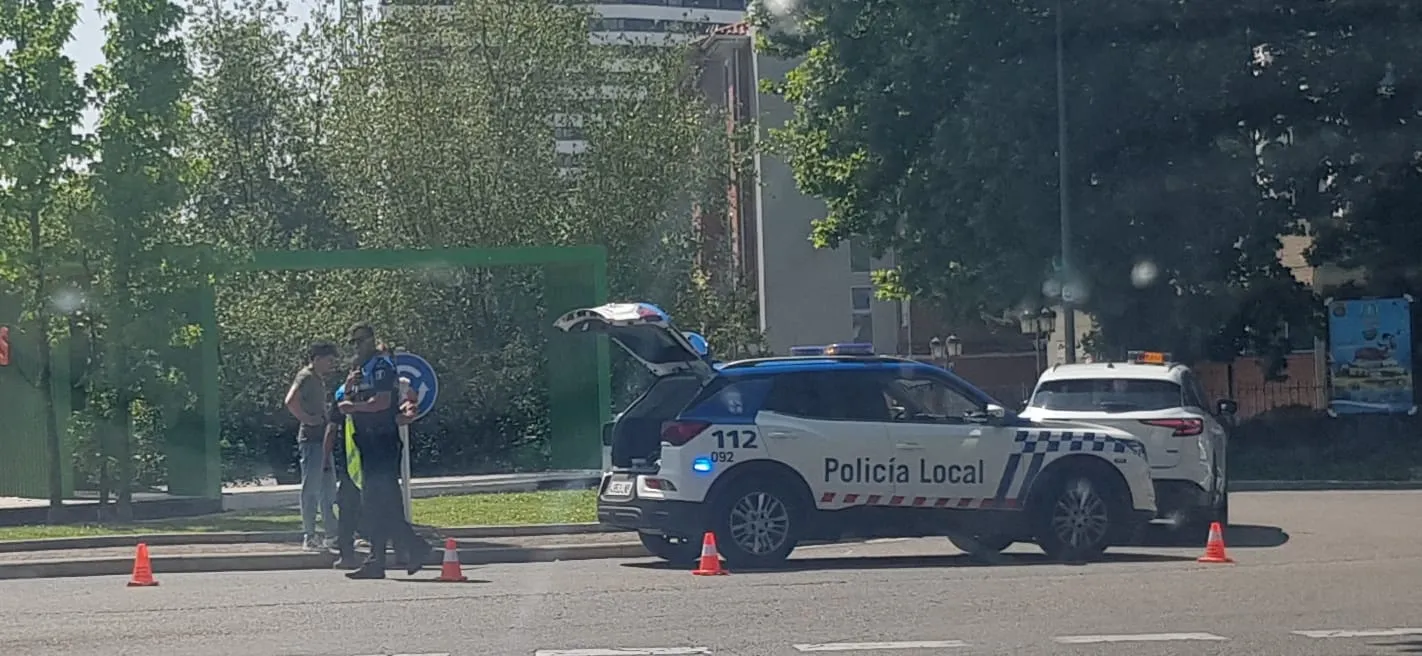 Un herido tras el accidente entre una motocicleta y un turismo