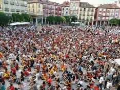 La pantalla gigante regresa a la Plaza Mayor para la semifinal entre España y Francia