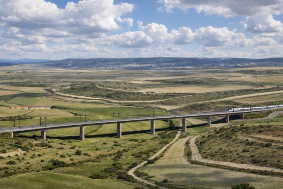Contratan la construcción del segundo tramo del AVE Burgos-Vitoria