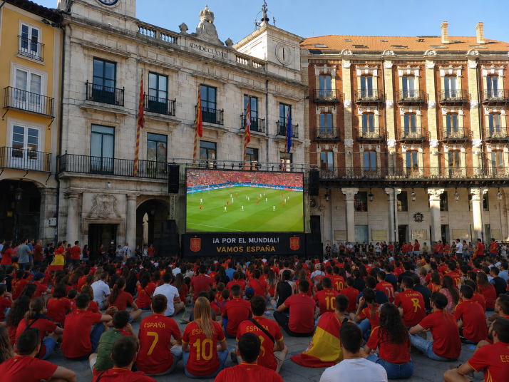 Burgos se cita con la Roja: pantalla gigante en la Plaza Mayor para los cuartos de final