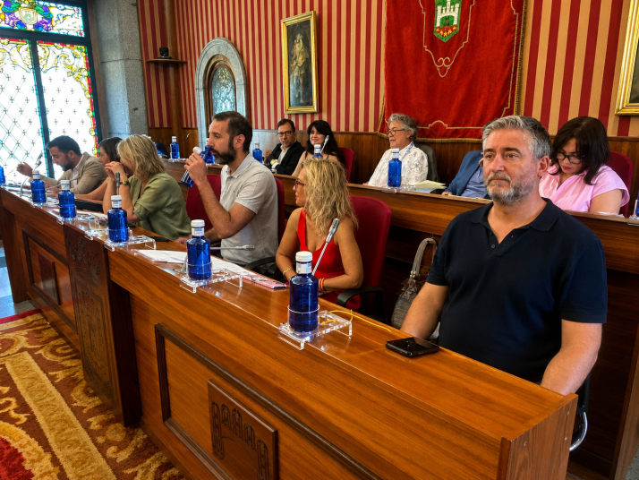 Temiño asegura que Burgos es una ciudad desilusionada y acusa a Ayala de gobernar sin proyecto y a base de improvisaciones
