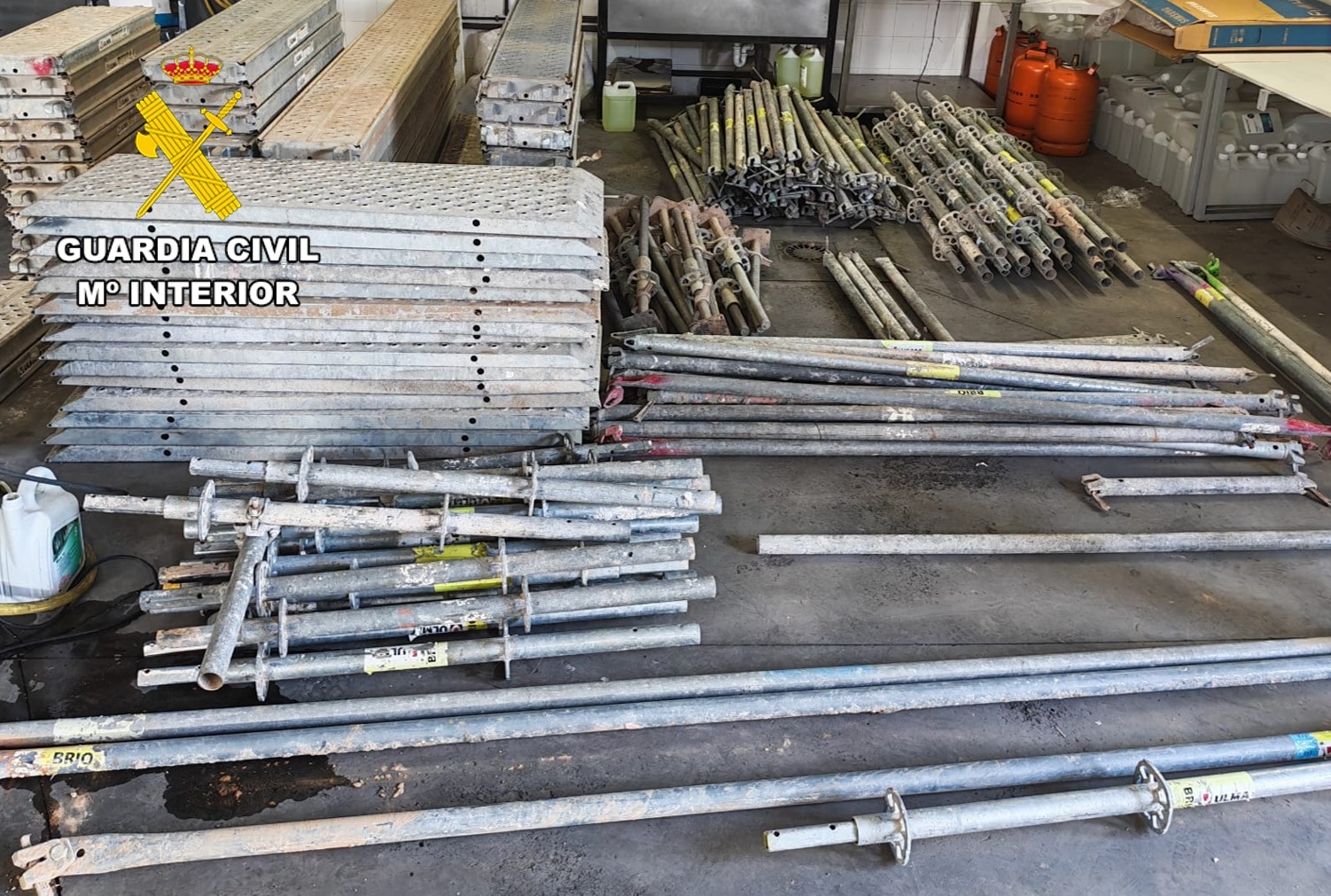 Recuperan material de obra robado de los trabajos de construcción de la A-11