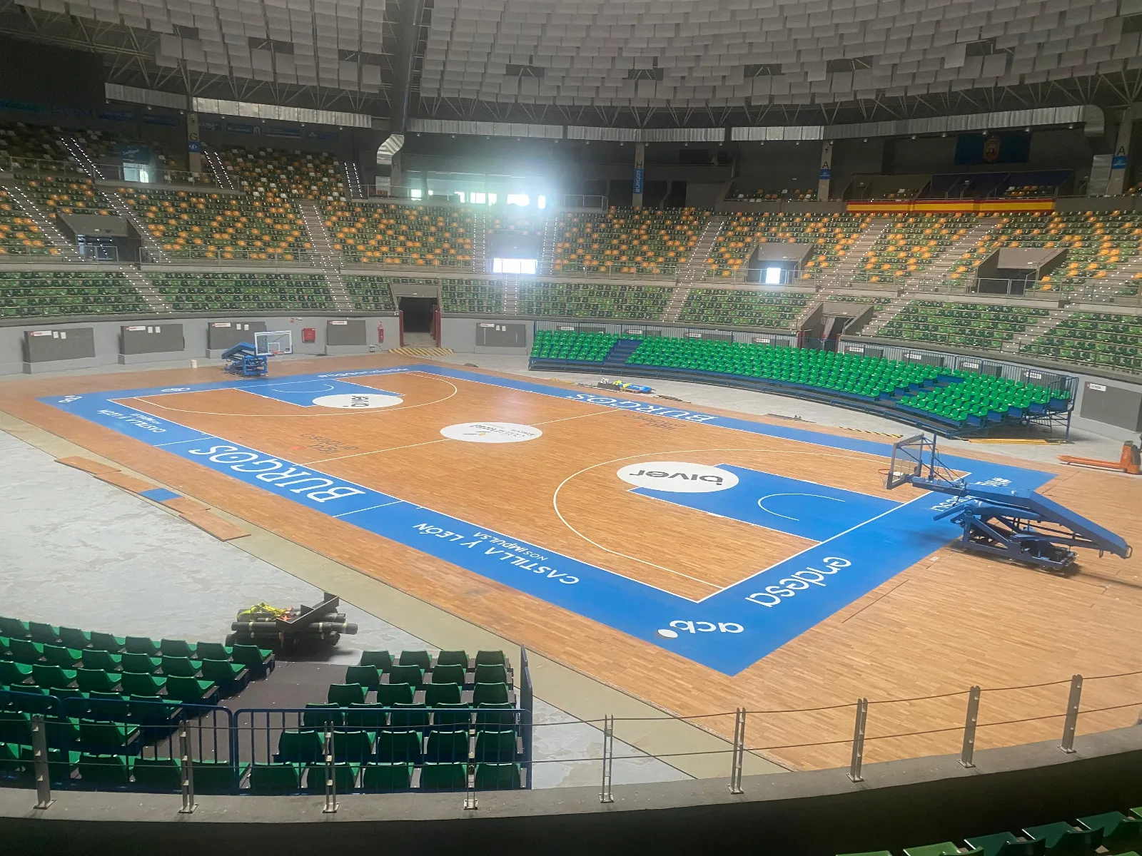 Burgos invierte 750.000 euros en tres obras en el Coliseum: nuevos vestuarios, marcador central e iluminación LED