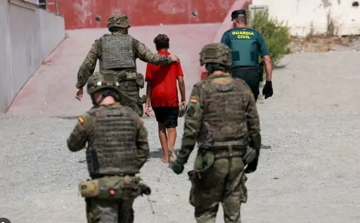 La Junta no asistirá a la Conferencia Sectorial de Infancia y pide  el retorno de los menores a Marruecos desde Ceuta