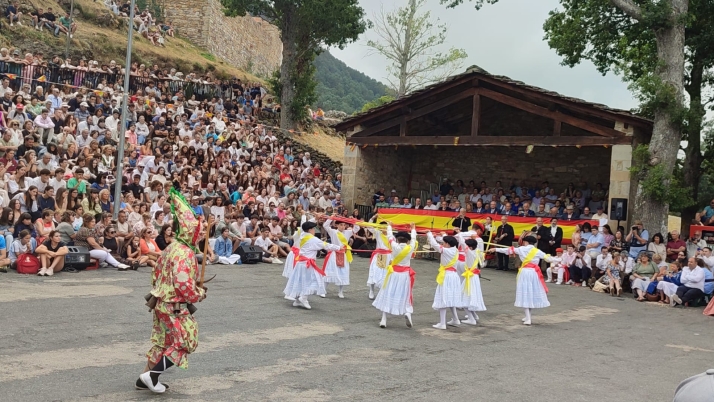 GALER&Iacute;A | La Romer&iacute;a de Las Nieves re&uacute;ne a cientos de personas en Las Machorras