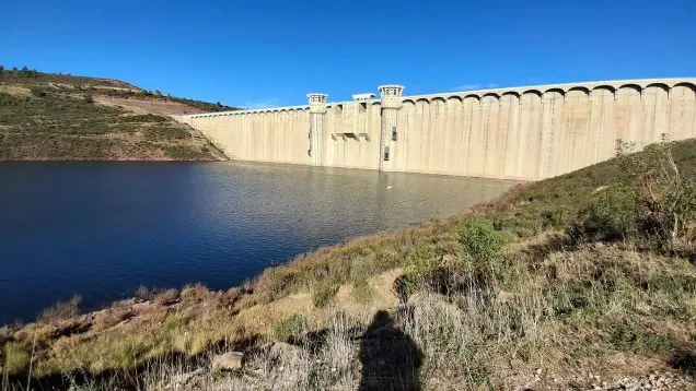 Castrovido afronta nuevas obras para sellar sus filtraciones y sigue sin fecha para funcionar al 100%