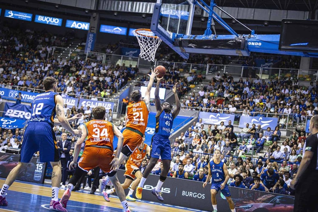85-81 | El San Pablo Burgos estrena la Eurocup con remontada ante el Cedevita