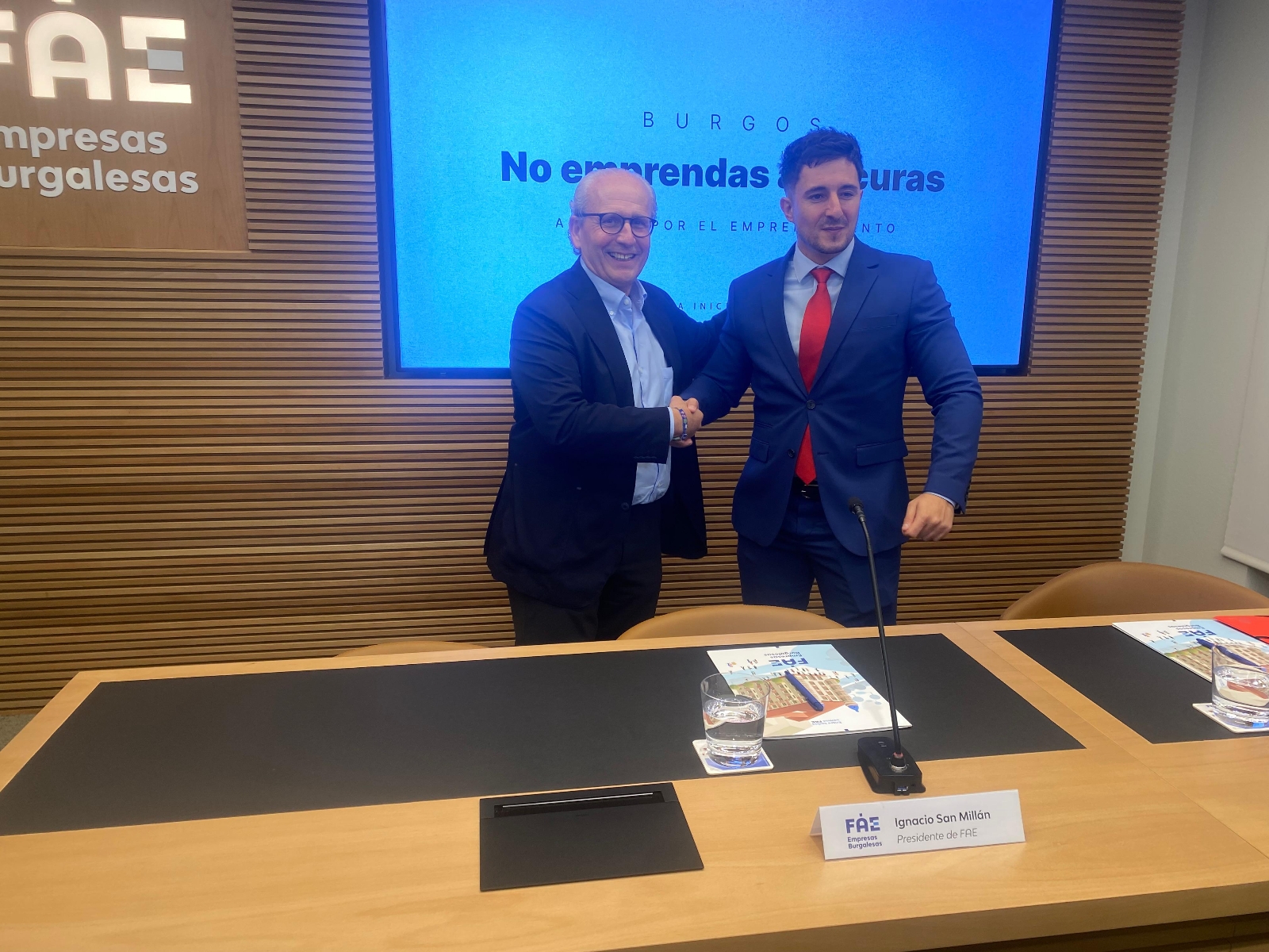 FAE y AJE Burgos presentan su programa conjunto para apoyar a los emprendedores 