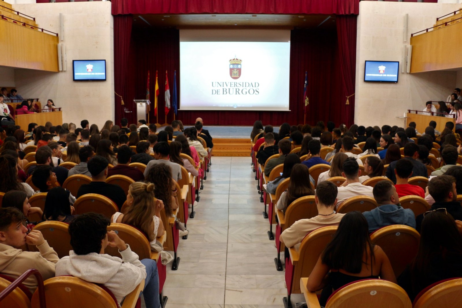 Burgos reúne a expertos internacionales para abordar el futuro de las personas con parálisis cerebral en un congreso pionero