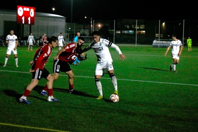 El Burgos CF supera al Laredo y pasa a la siguiente ronda de la Copa (2-4)