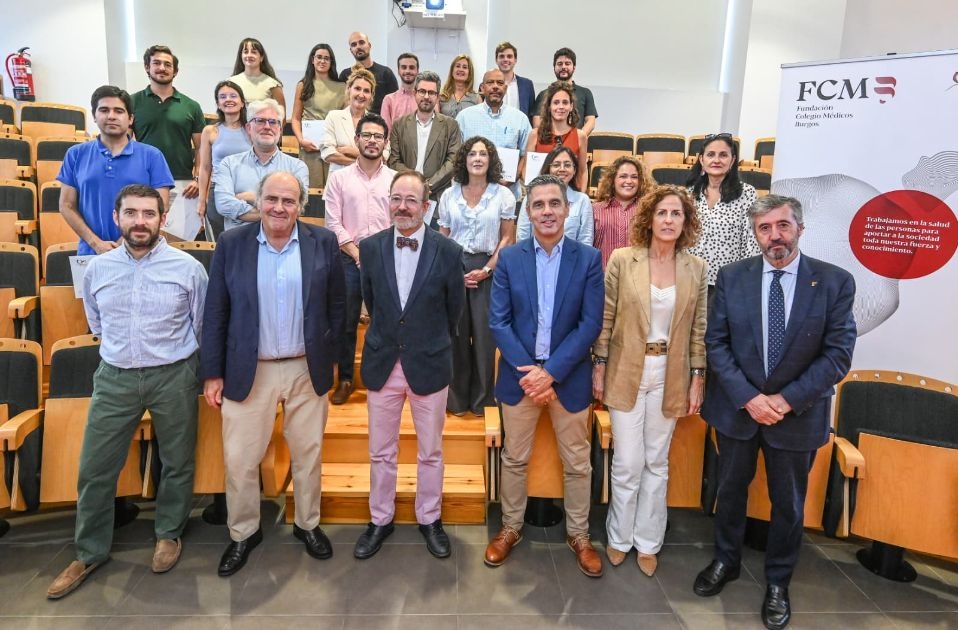 El Colegio de Médicos de Burgos premia la excelencia investigadora