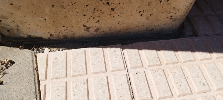 Los vecinos de Los Pisones alertan de hundimientos y grietas en sus viviendas | Imagen 2
